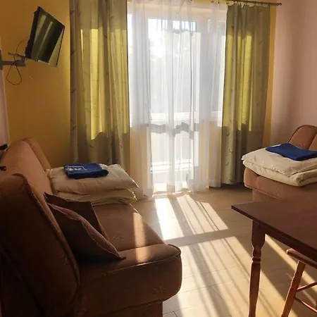 Baltycka 4 בית הארחה 3*