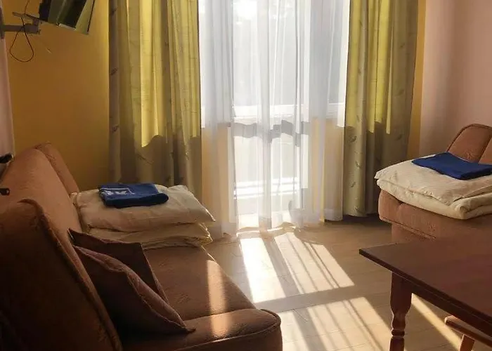 Baltycka 4 ゲストハウス 3*